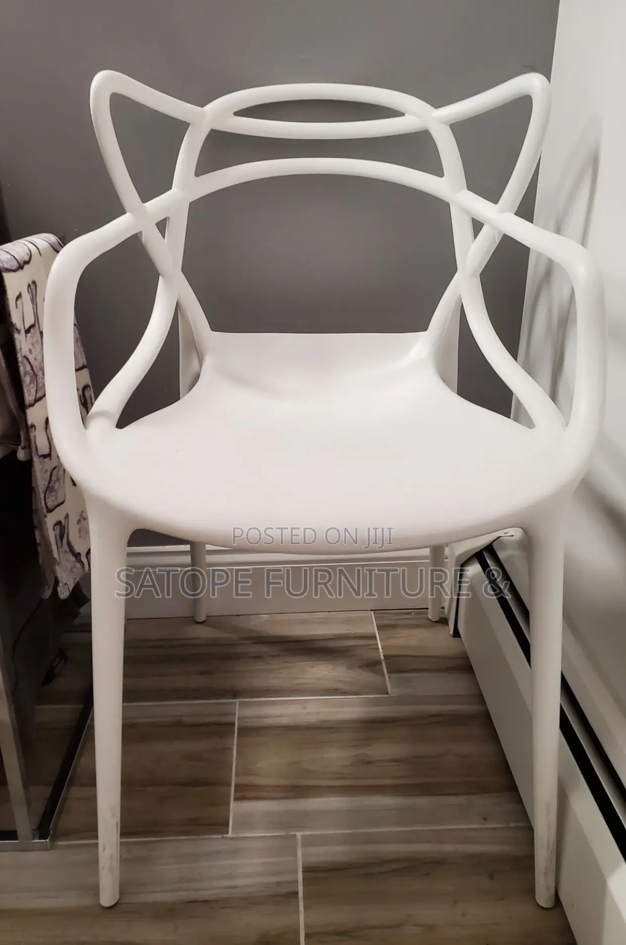 Executive Design Restaurant Dining Plastic Chair
