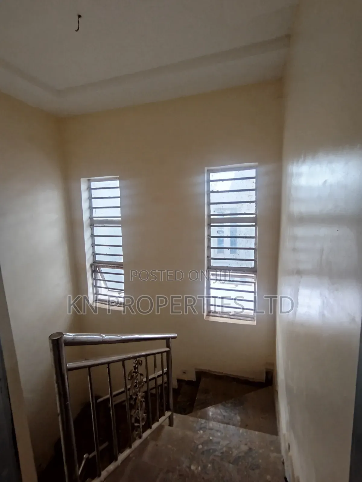 5bdrm Duplex in Gusape, Guzape District for rent