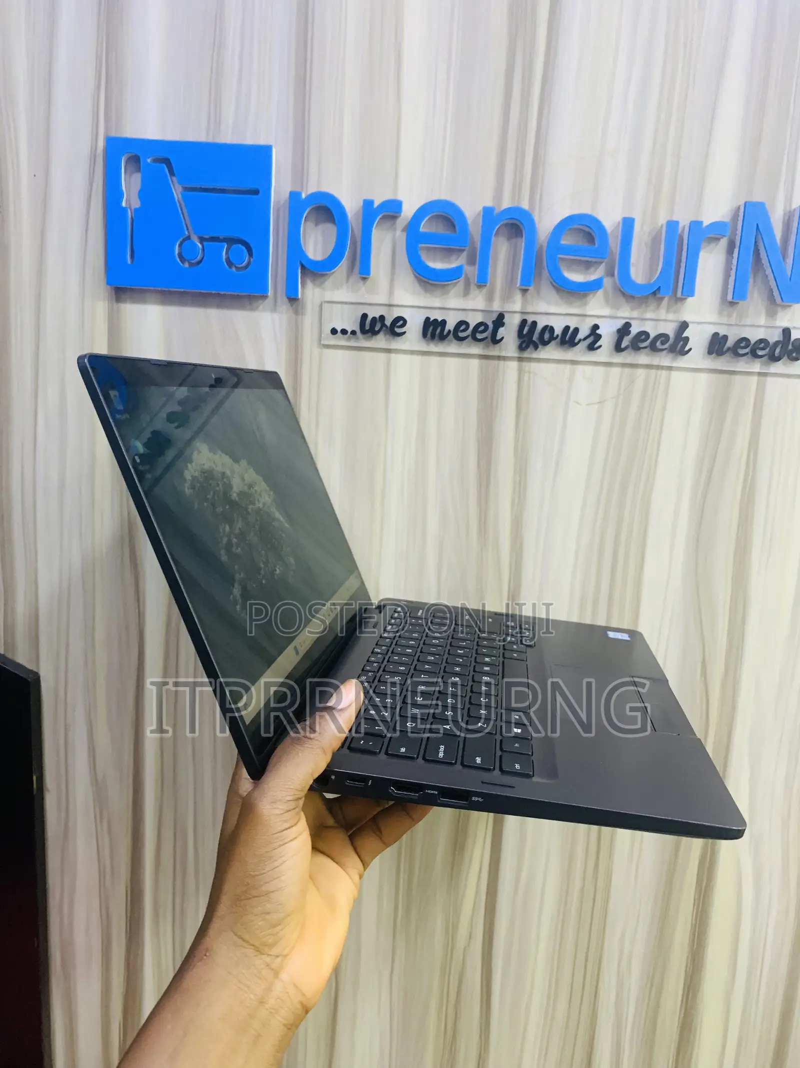 Laptop Dell Latitude 5300 16GB Intel Core I5 SSD 256GB