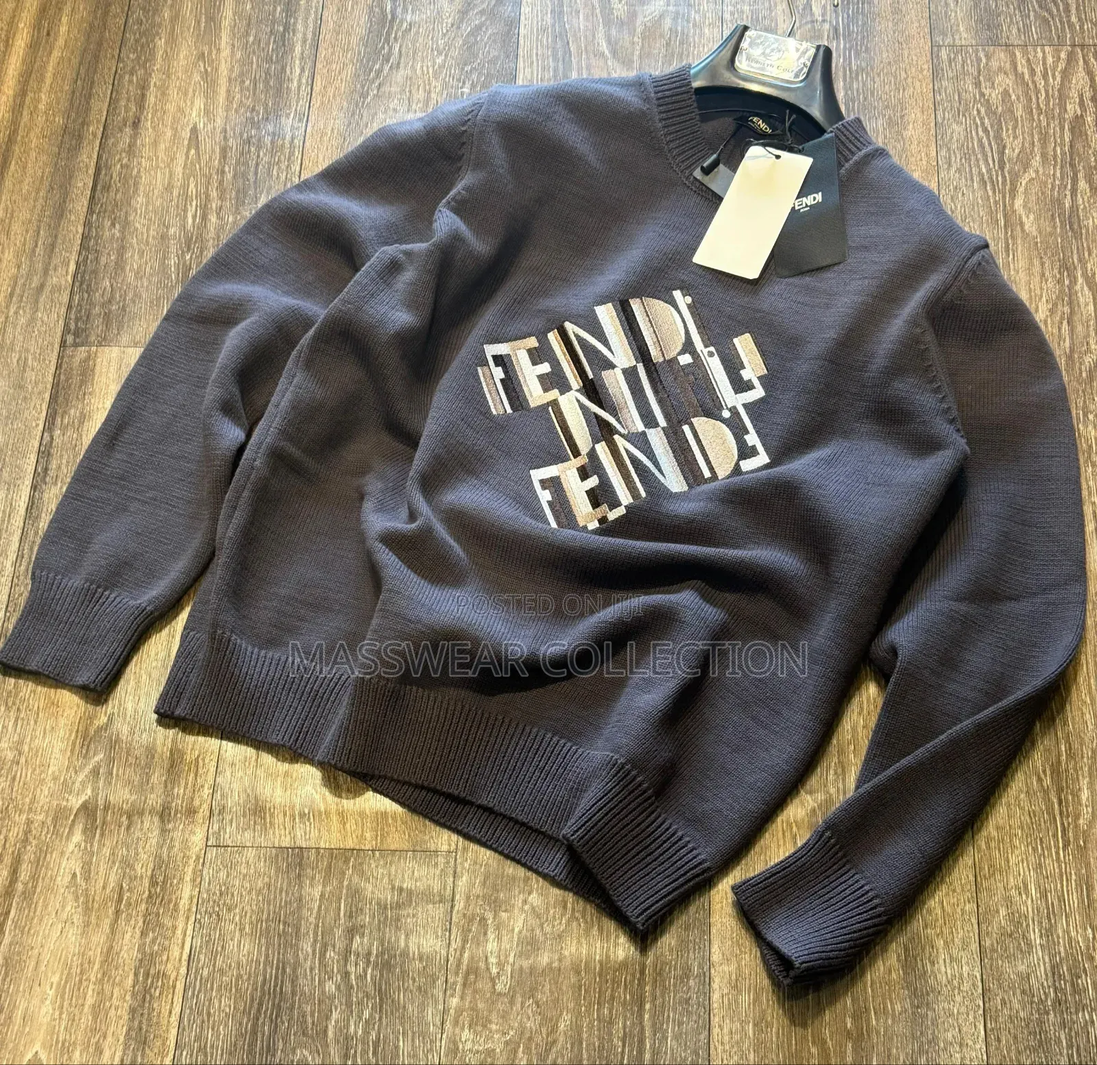 Fendi Sweat Top