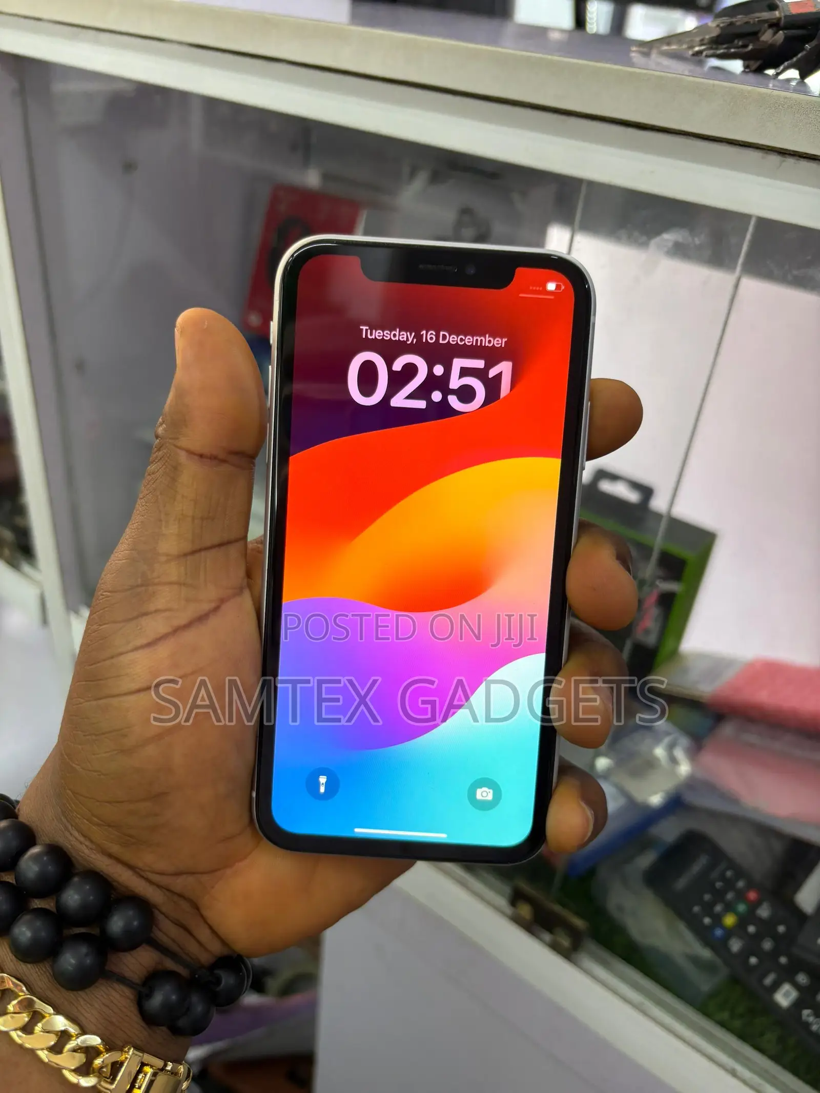 Apple iPhone XR 64 GB White