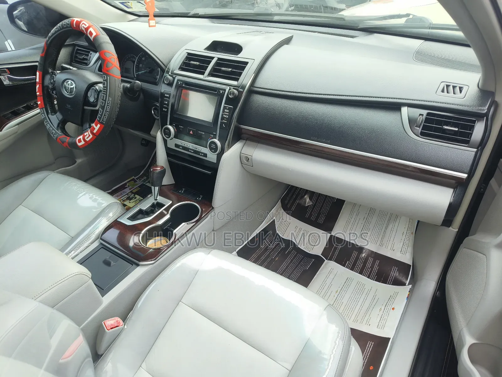 Toyota Camry XLE 4dr Sedan (2.5L 4cyl 6A) 2012 Black