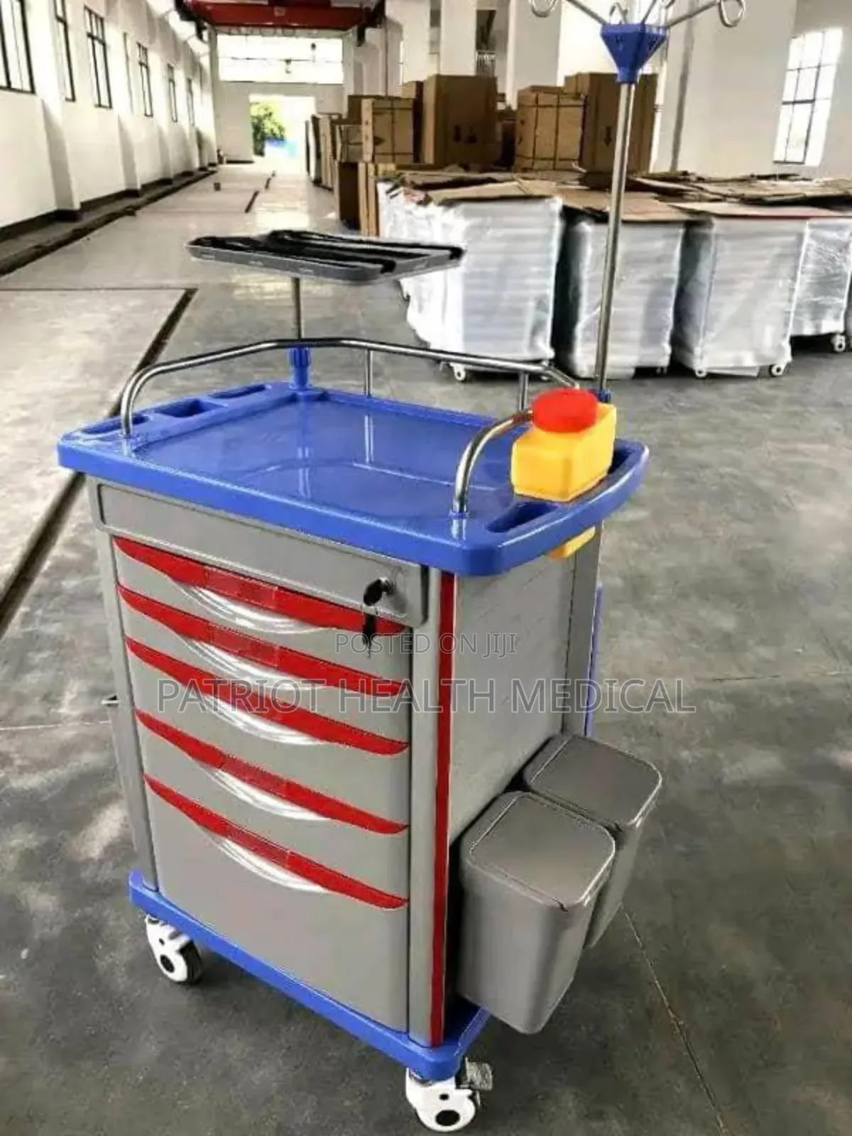 Crash Cart or Emergency Cart/Trolley