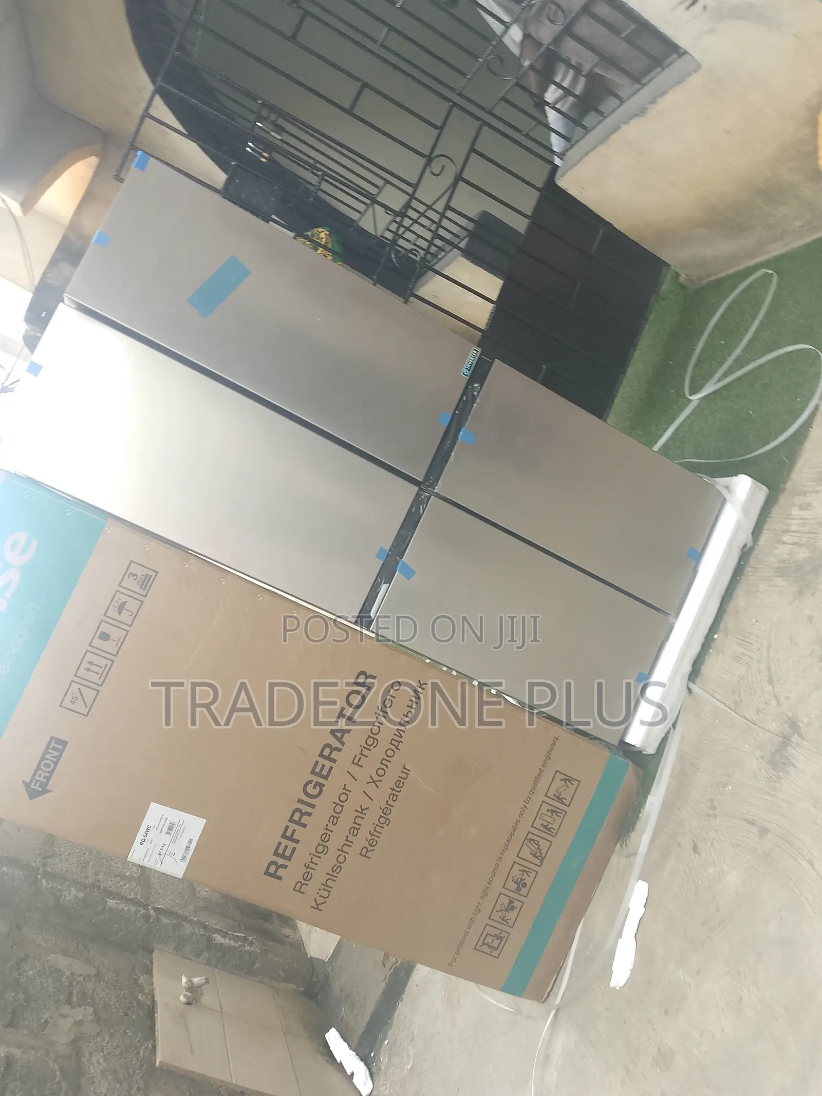 Hisense 392l Refrigerator-“The Fridge That Thinks Ahead.”