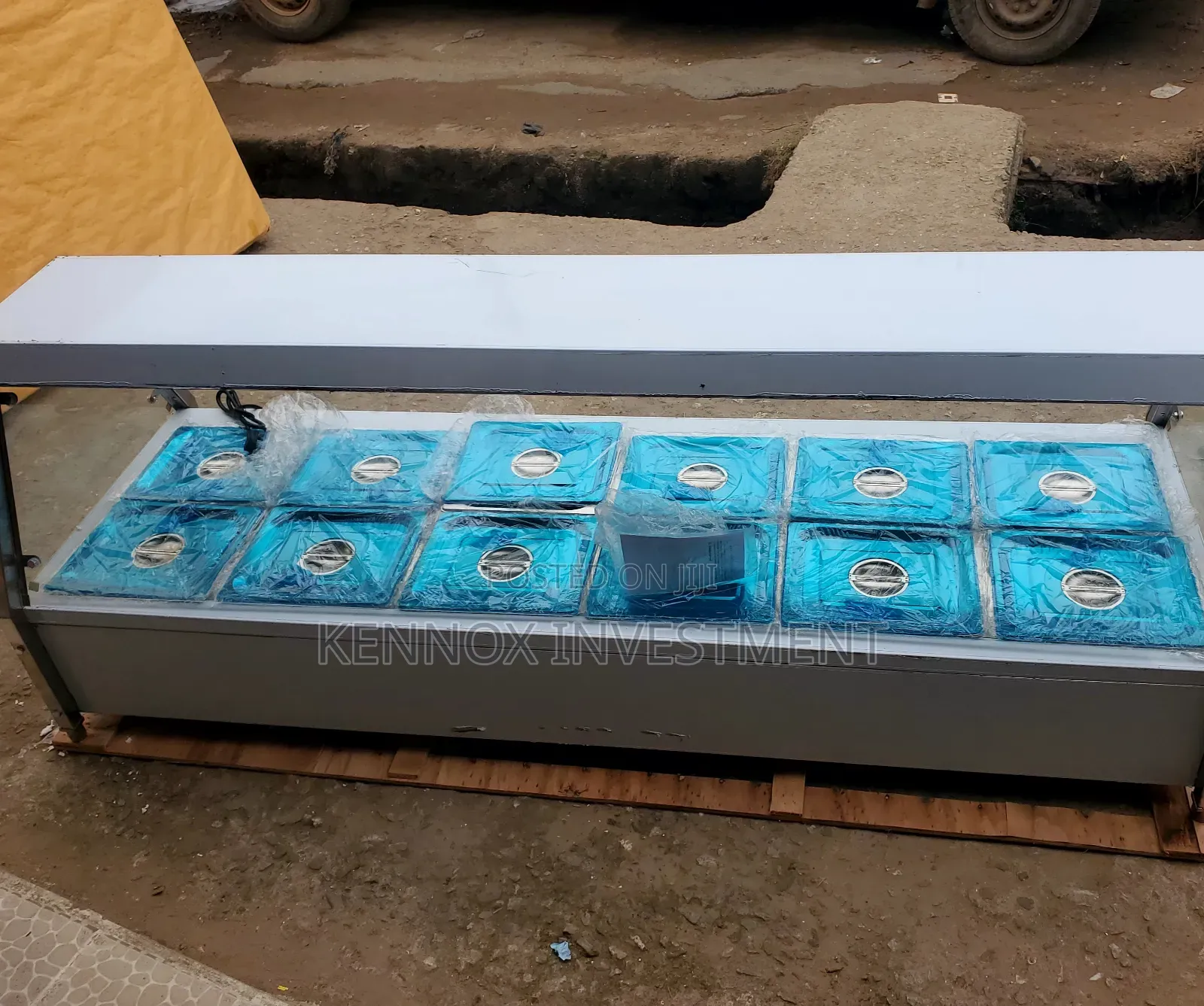 Brand New 12 Plates Food Warmer