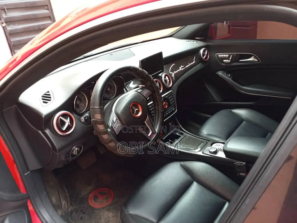 Mercedes-Benz CLA-Class 2015 Red