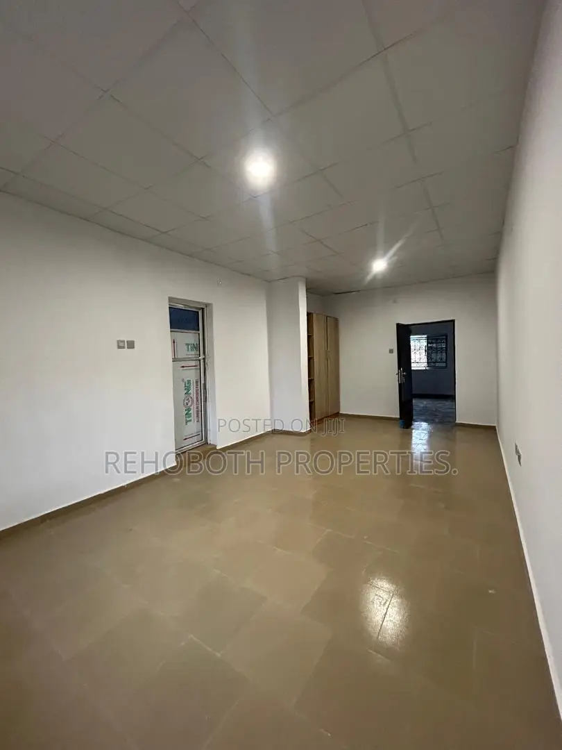 1bdrm Bungalow in Mogonna Elebu, Akala Express for rent