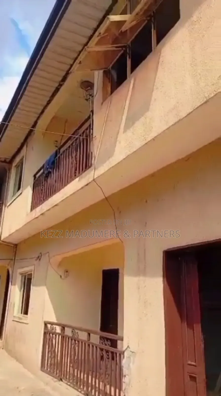 8bdrm Block of Flats in Elikparanwo Port for sale