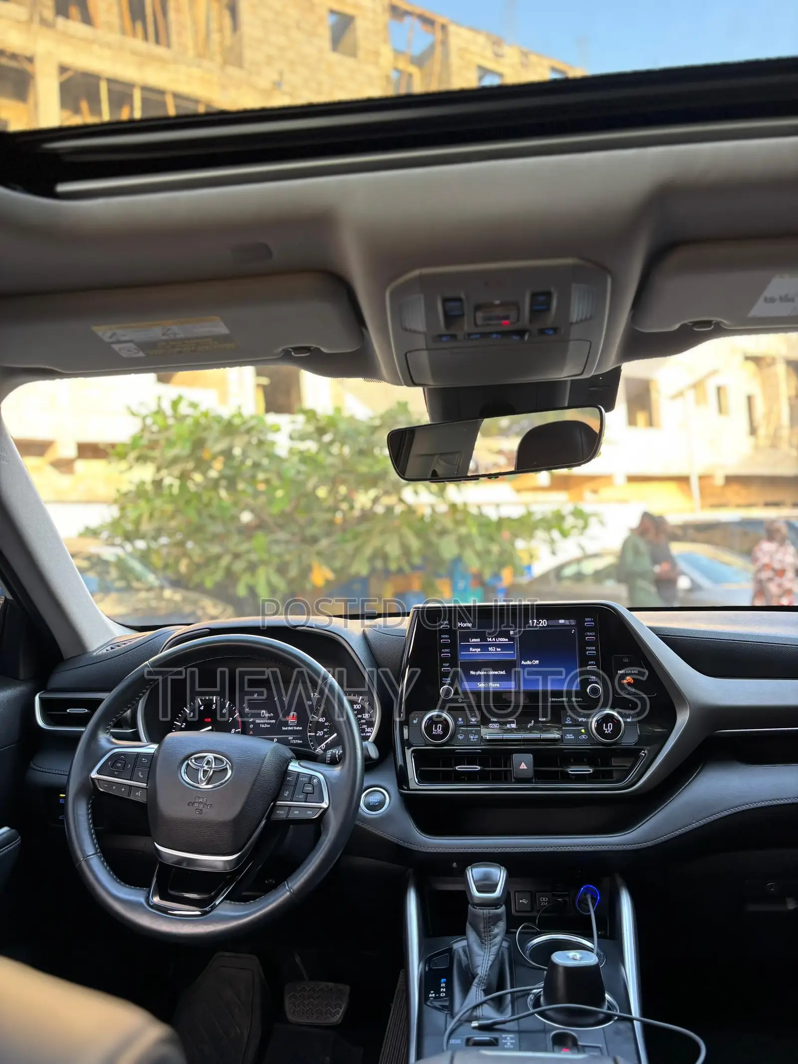 Toyota Highlander XLE AWD 2020 Blue
