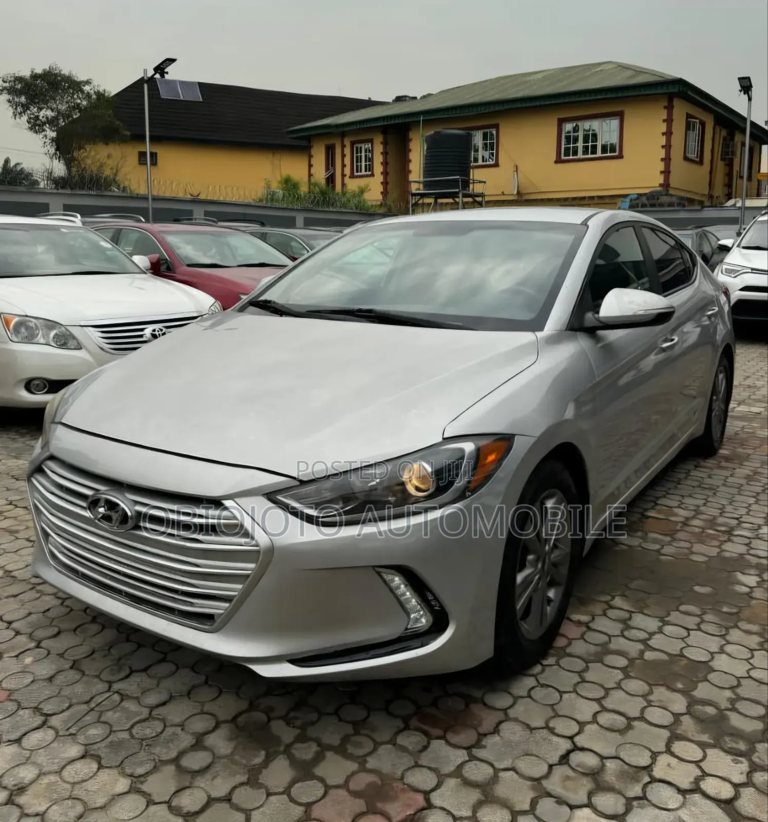 Hyundai Elantra 2017 Silver
