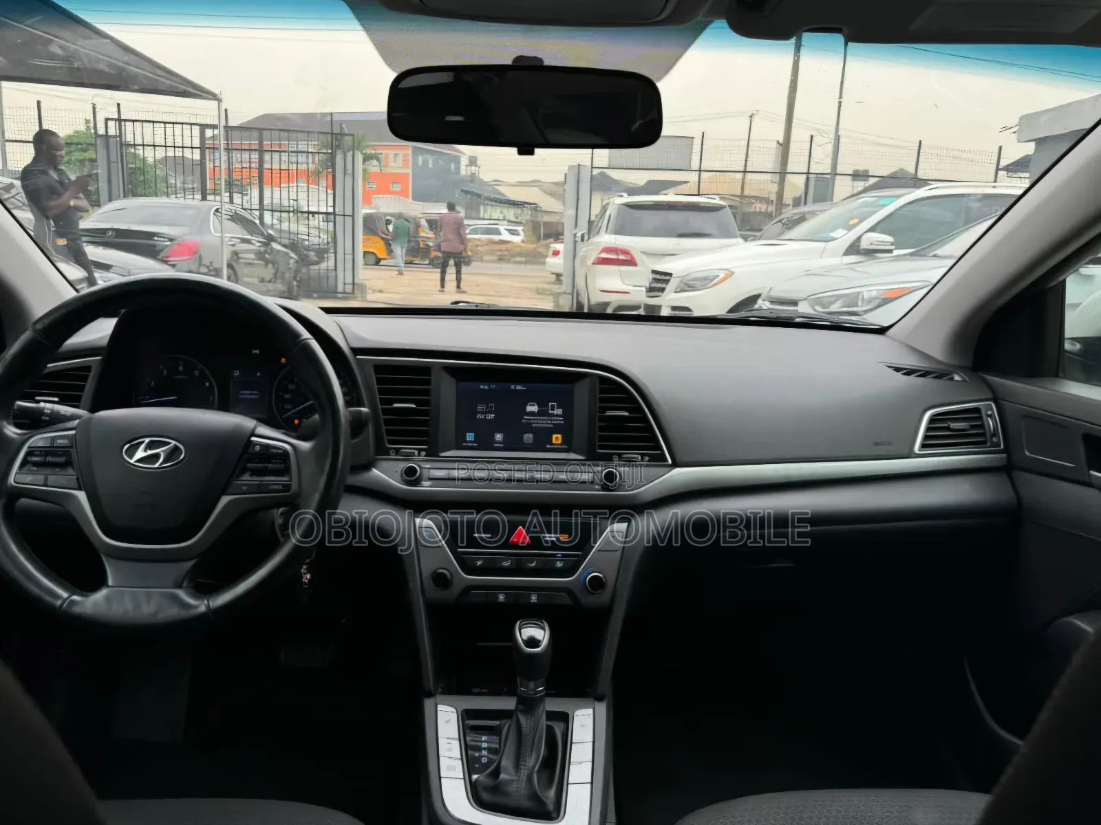 Hyundai Elantra 2017 Silver