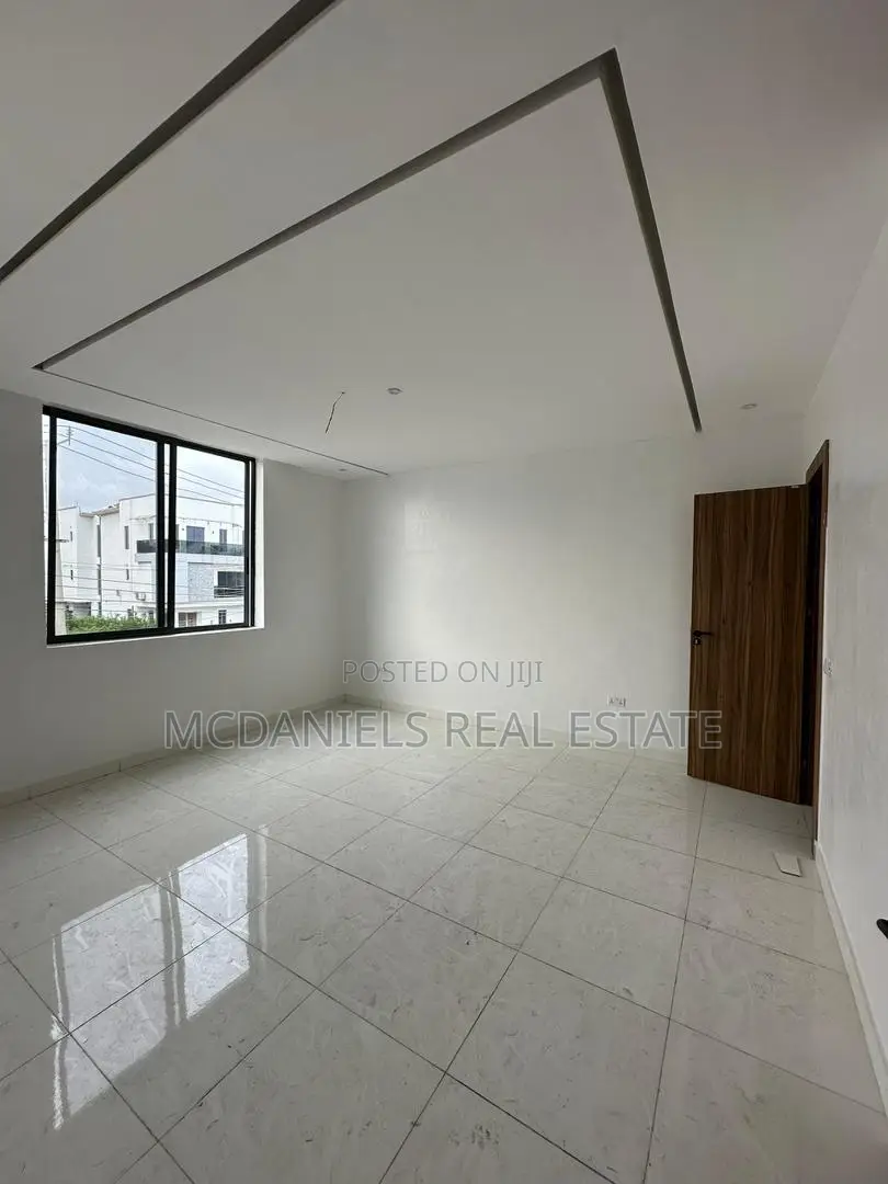 Furnished 2bdrm Apartment in Victoria Island Extension for sale