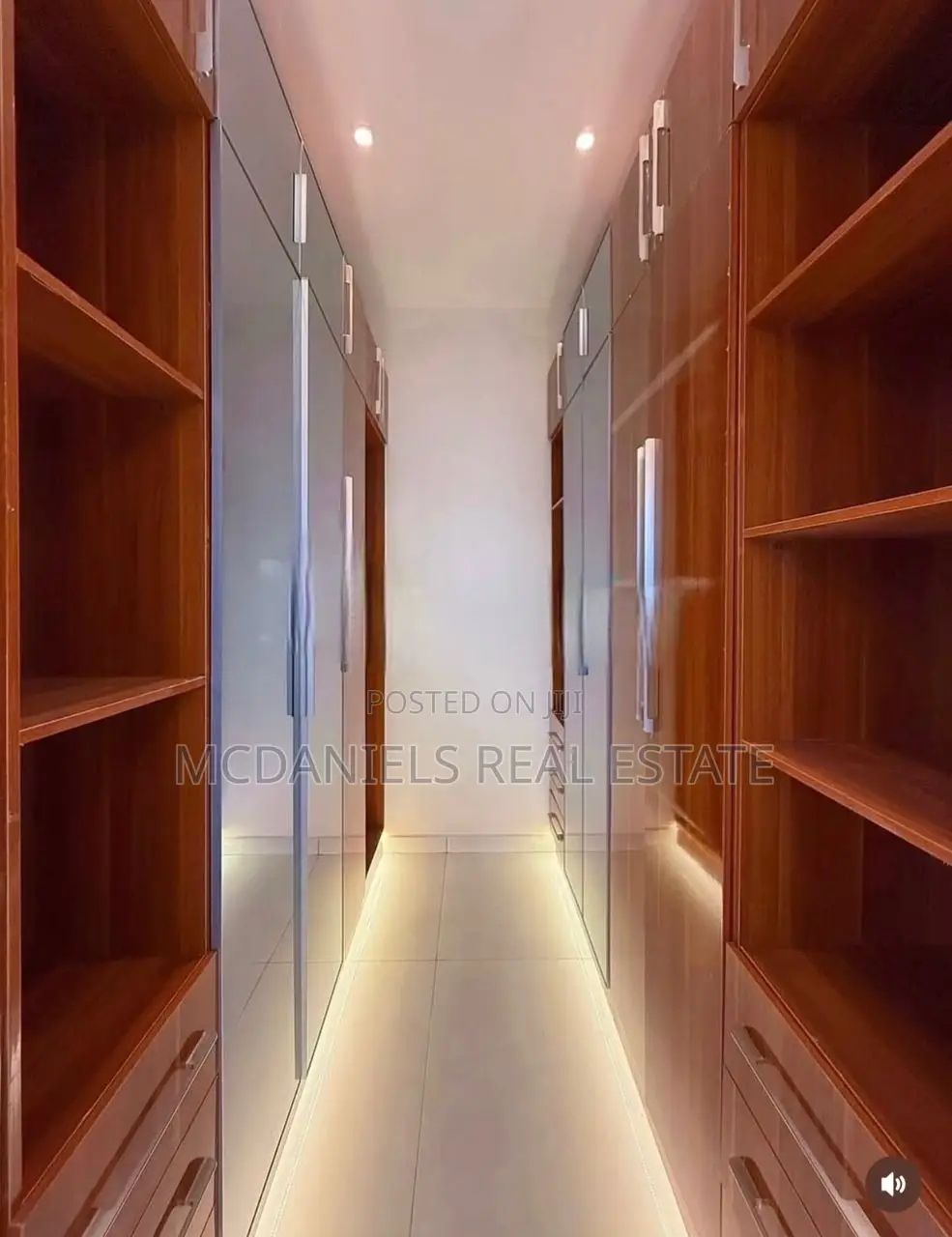 Furnished 5bdrm Duplex in 2nd Avenue Extension for sale