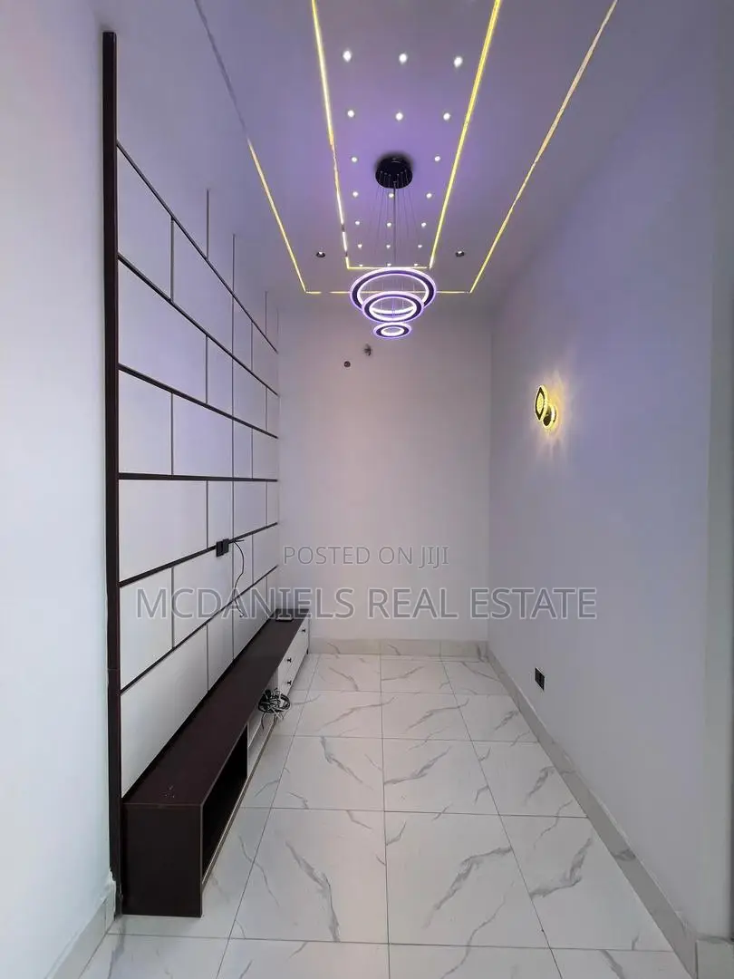 Furnished 4bdrm Duplex in VGC / Ajah for sale