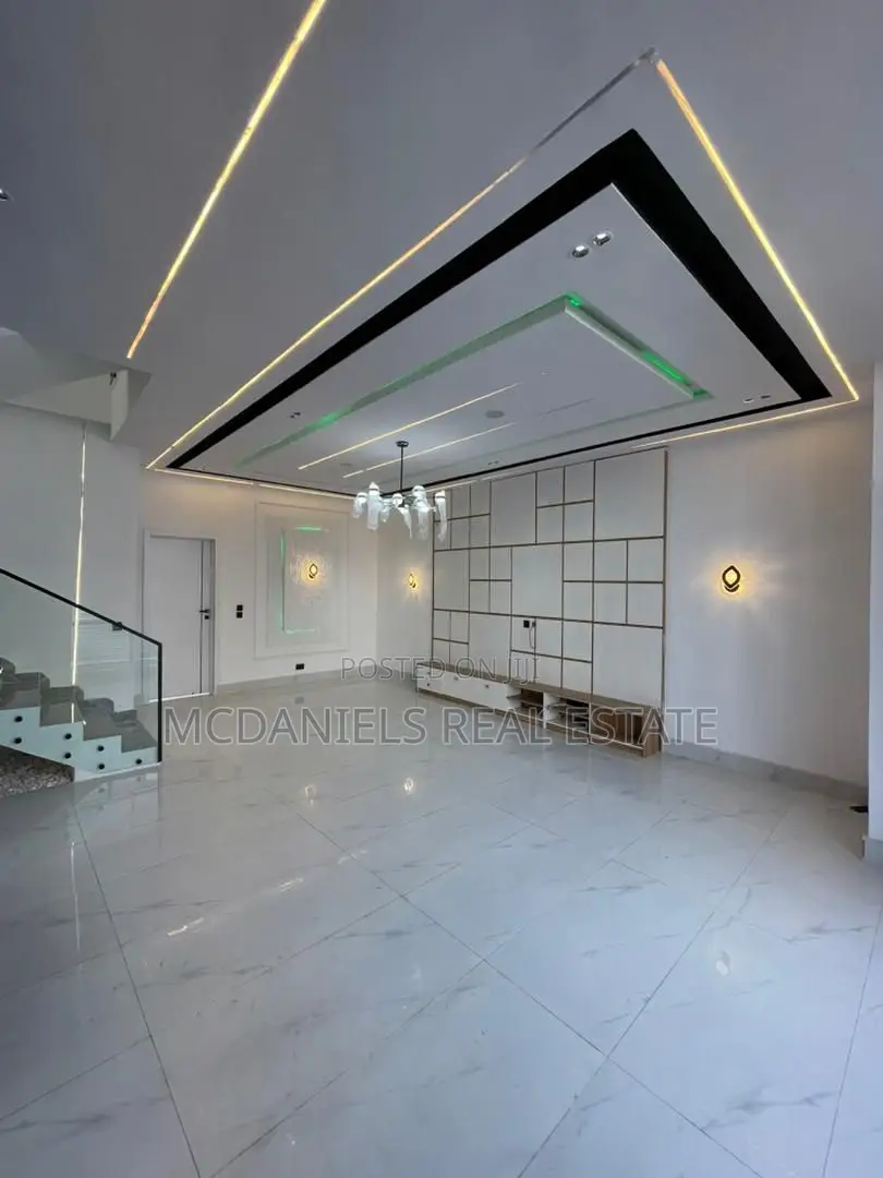 Furnished 4bdrm Duplex in VGC / Ajah for sale