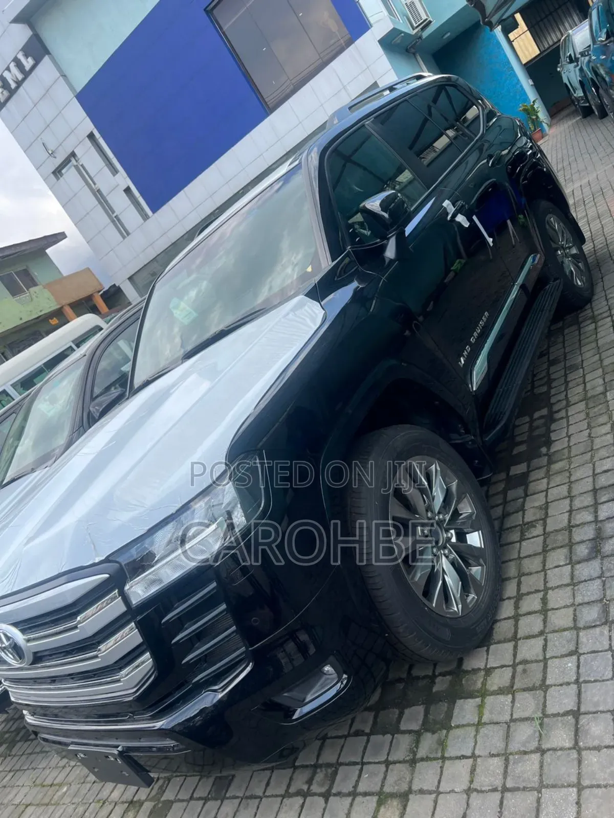 New Toyota Land Cruiser LC300 2025 Black