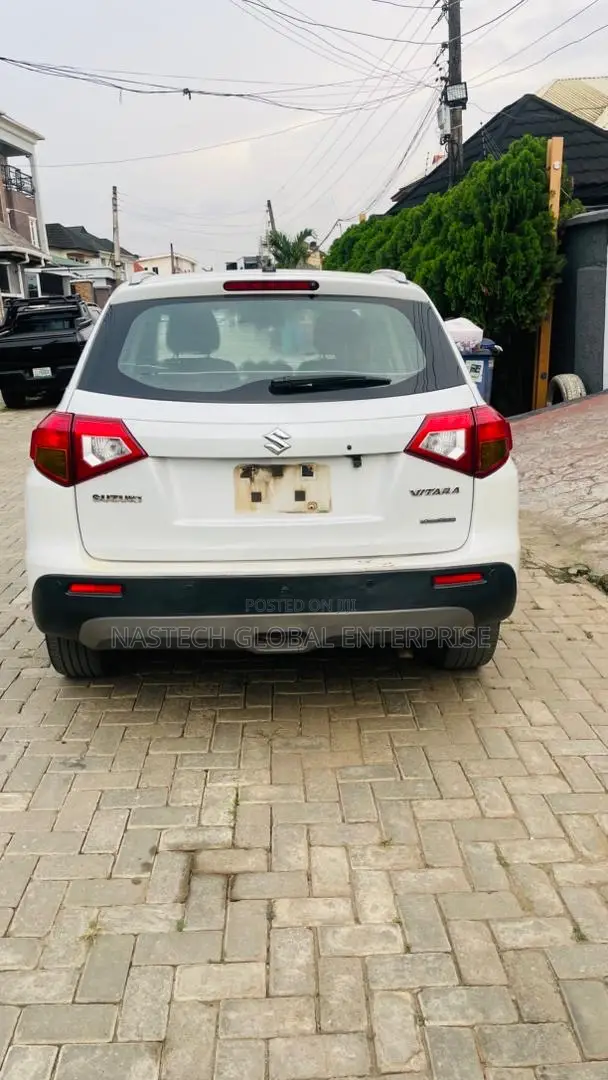 Suzuki Vitara 2016 White