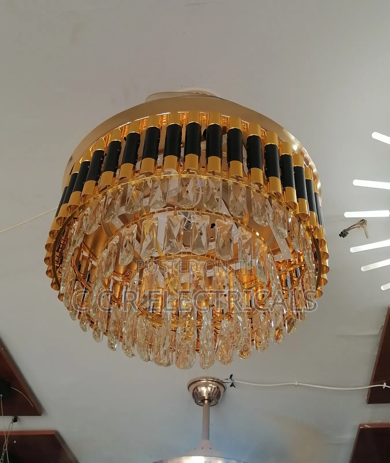 Fan Chandelier Light With Bluetooth Speaker