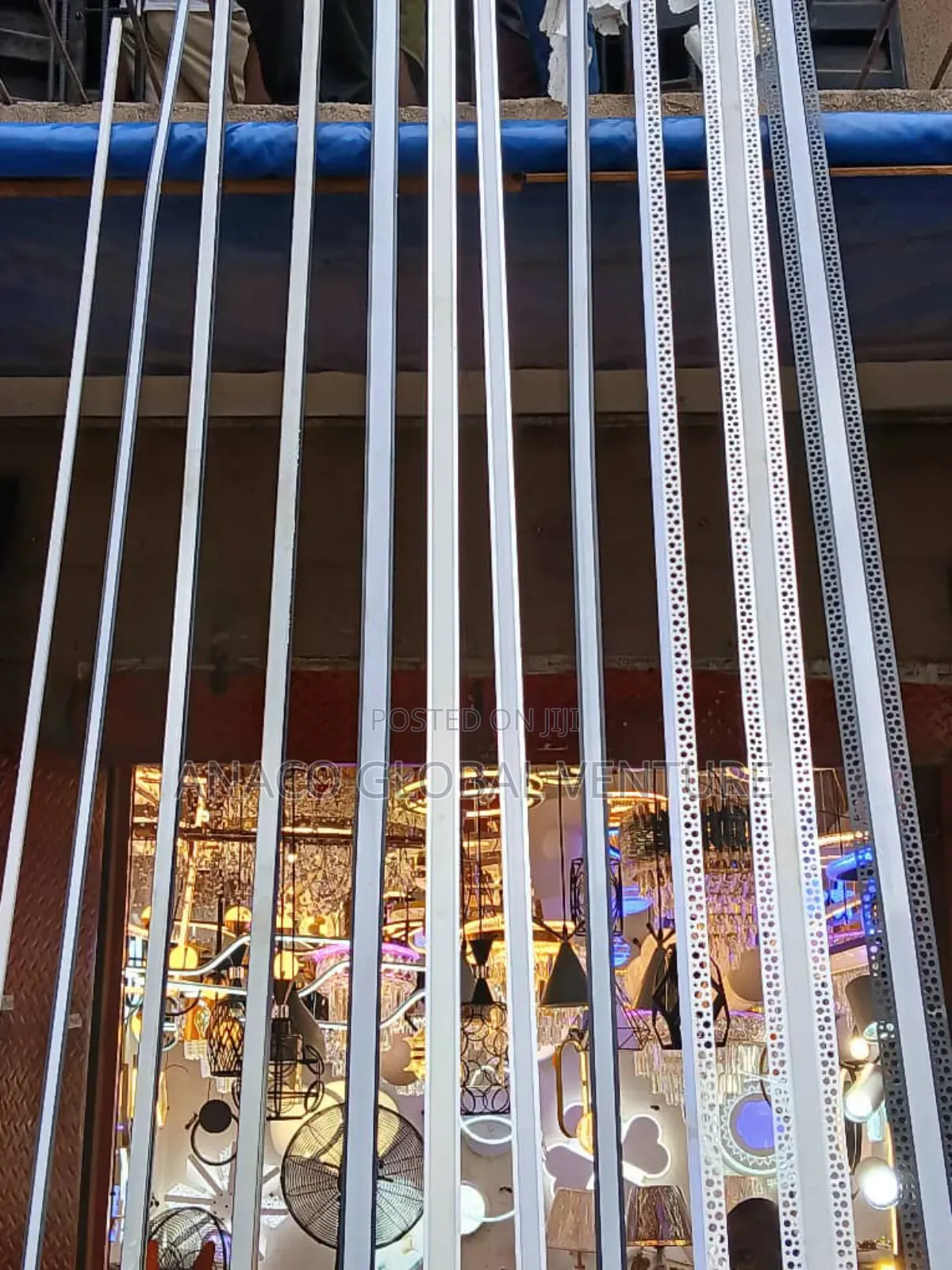 All Sizes of Aluminium Profiles Fittings Available 10 by 10