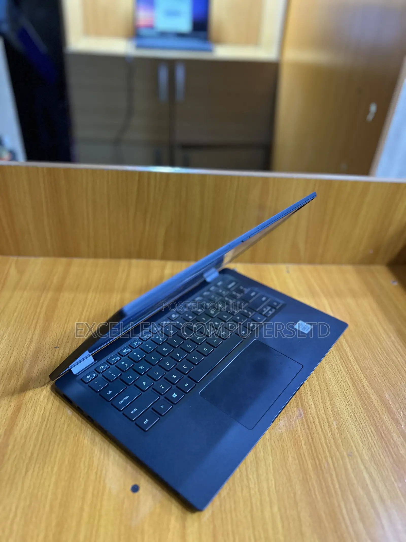 Laptop Dell Latitude 7410 16GB Intel Core i7 SSD 256GB