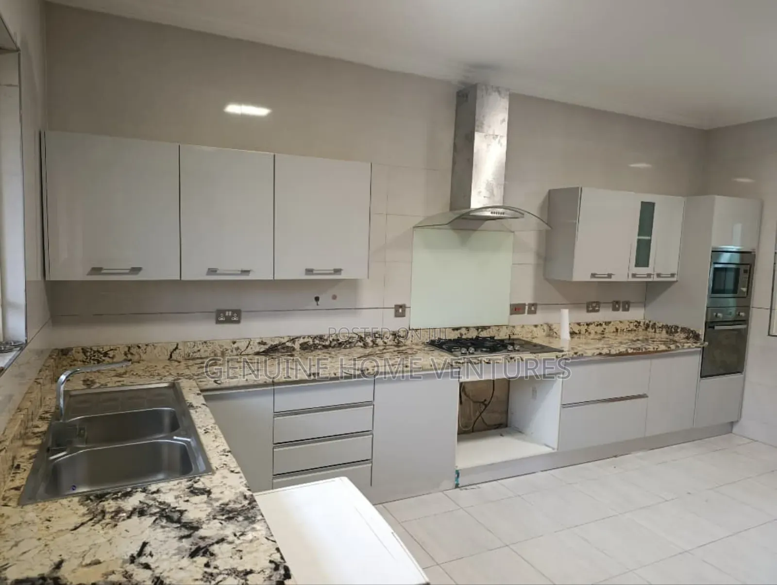 4bdrm Duplex in Ikoyi, MacPherson for rent