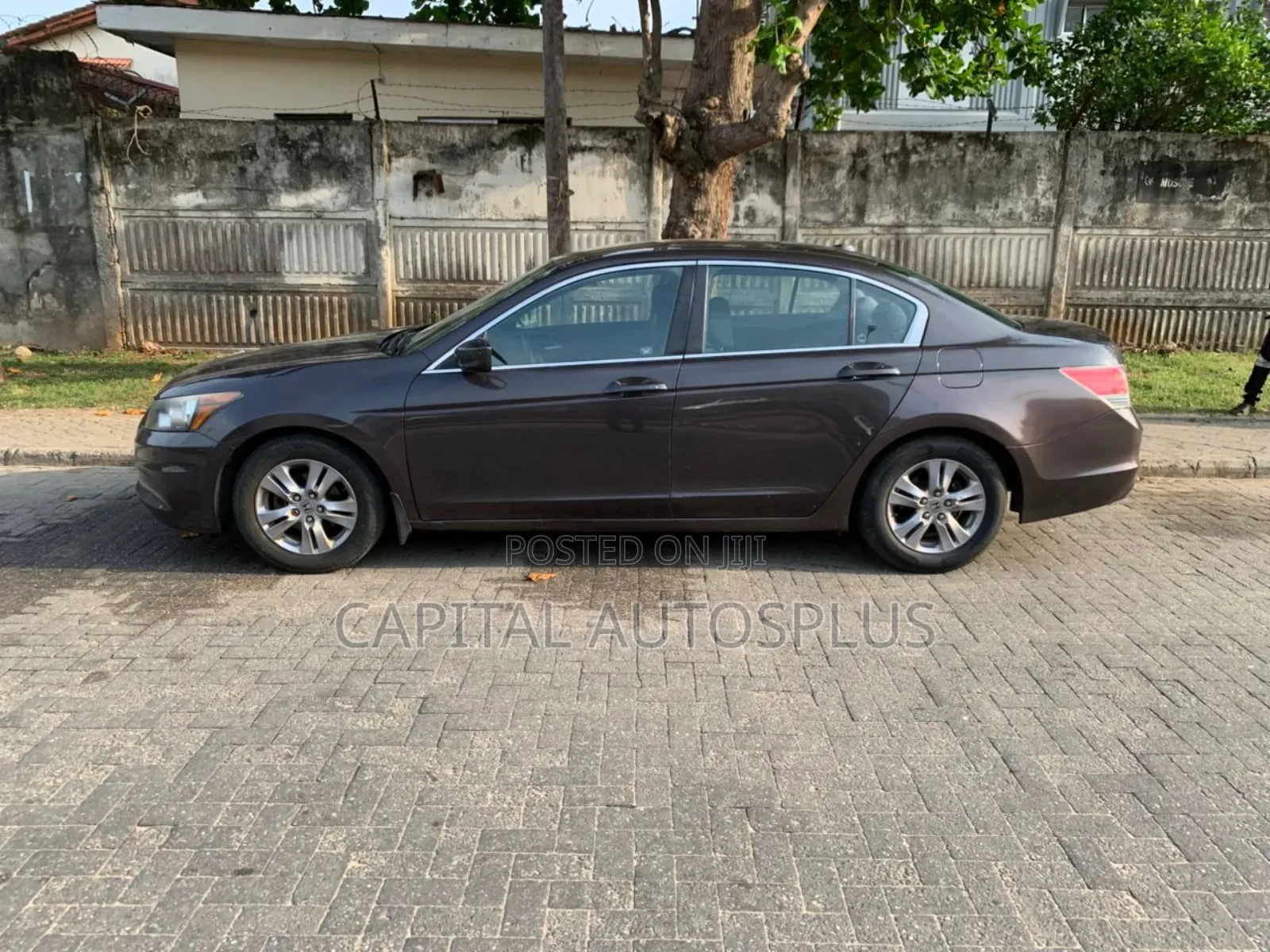 Honda Accord Sedan SE 2012 Brown