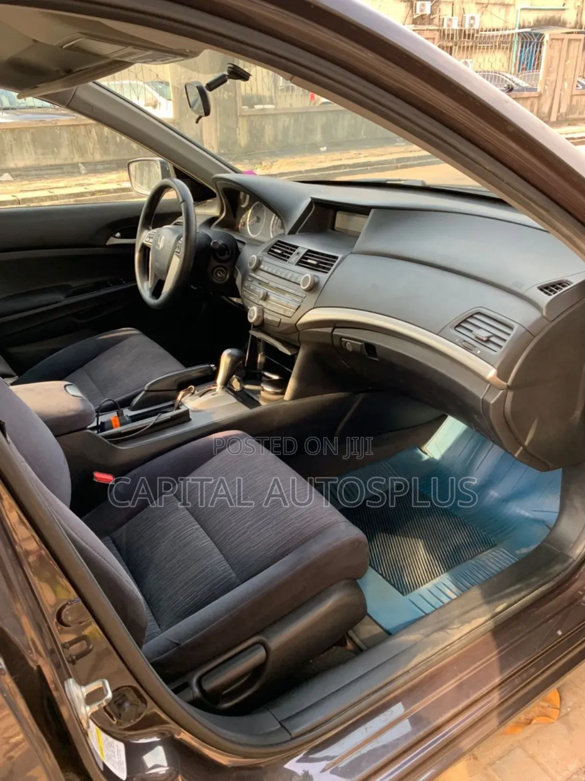 Honda Accord Sedan SE 2012 Brown