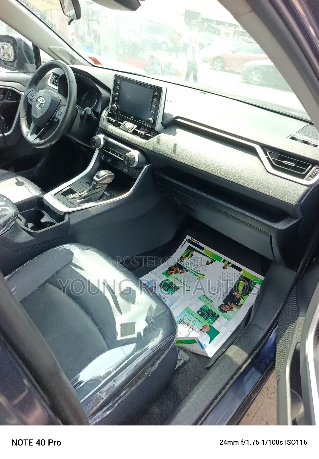 Toyota RAV4 2020 Blue