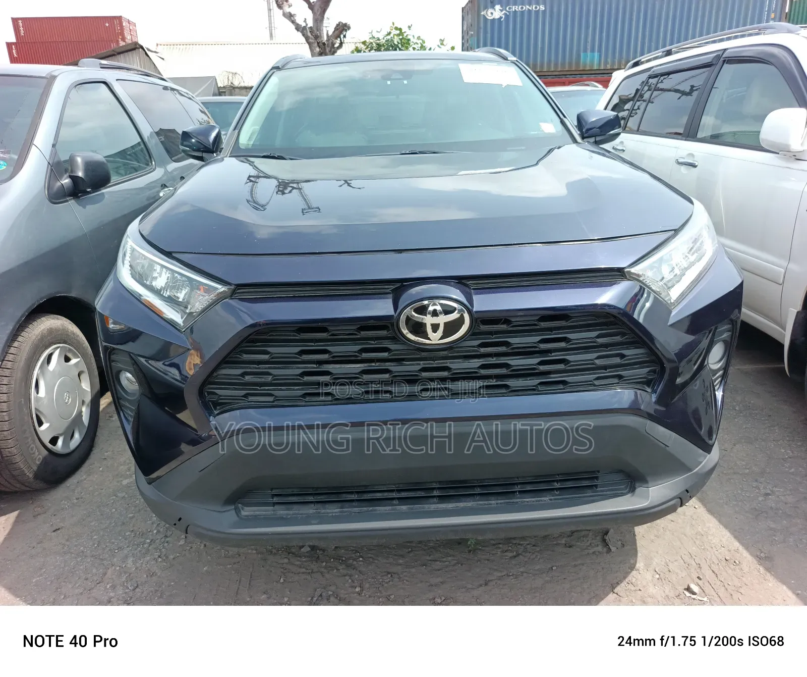 Toyota RAV4 2020 Blue