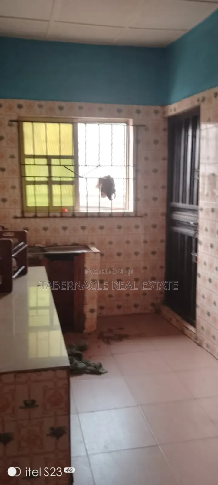 2bdrm Apartment in Bello Sholebo for rent