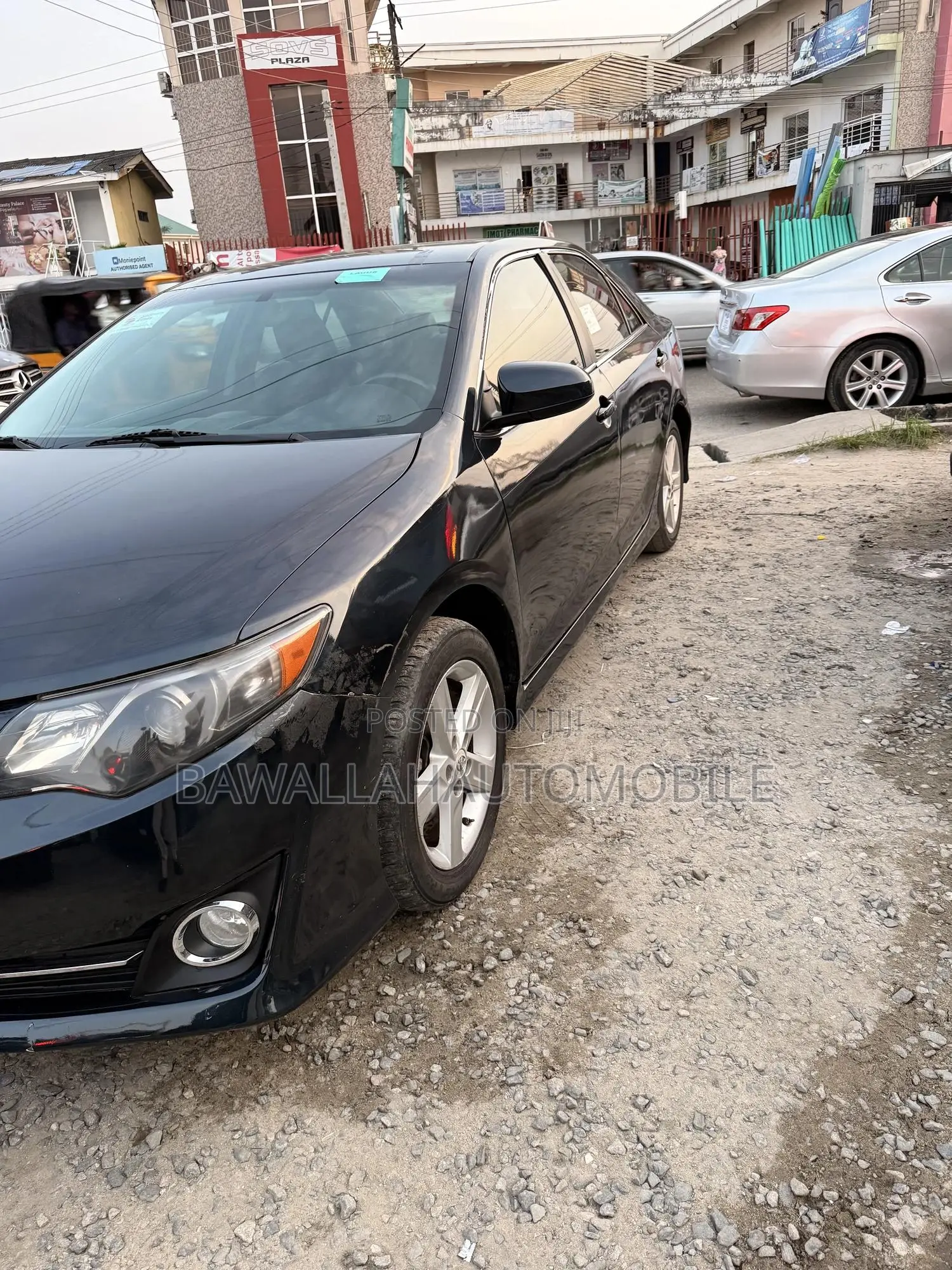 Toyota Camry SE 4dr Sedan (2.5L 4cyl 6A) 2013 Blue