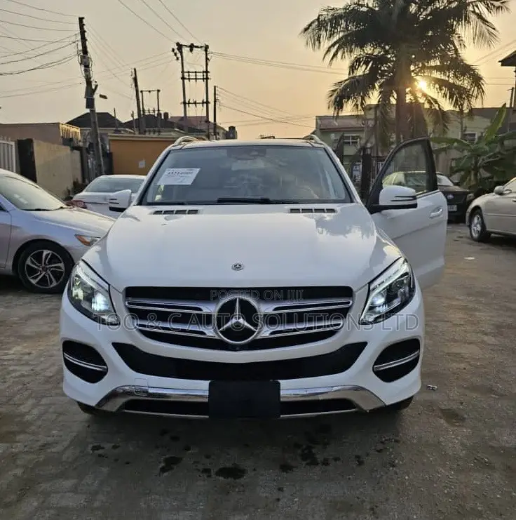 Mercedes-Benz GLE-Class 2018 White