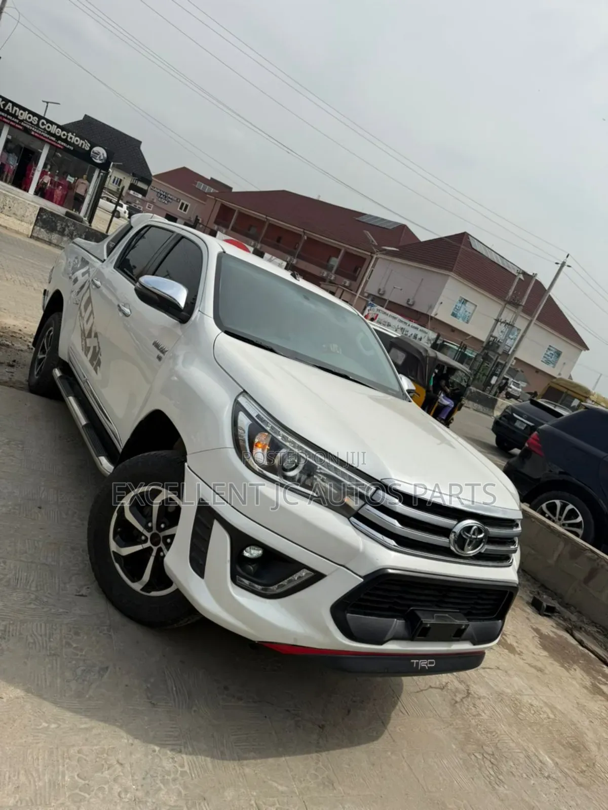 Toyota Hilux Revo Double Cab Petrol 2.7 AWD 2020 White