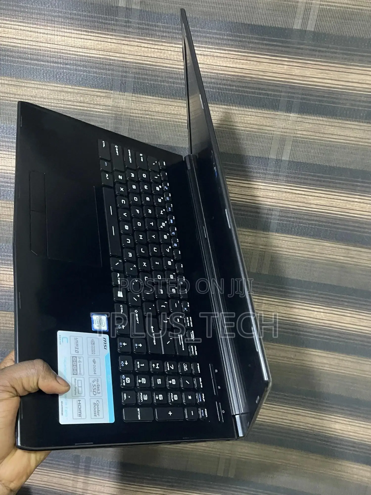 Laptop MSI CX61 2OD 8GB Intel Core i5 HDD+SSD 500GB