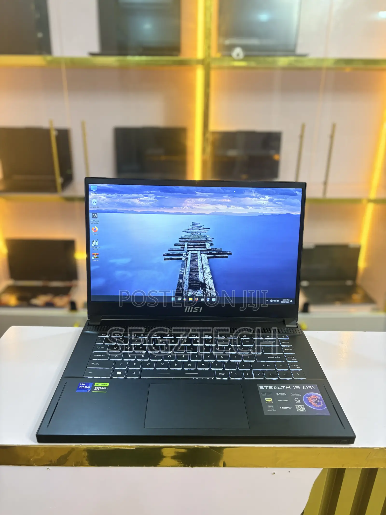 Laptop MSI Stealth 16 Studio A13VG 16GB Intel Core i7 SSD 1T