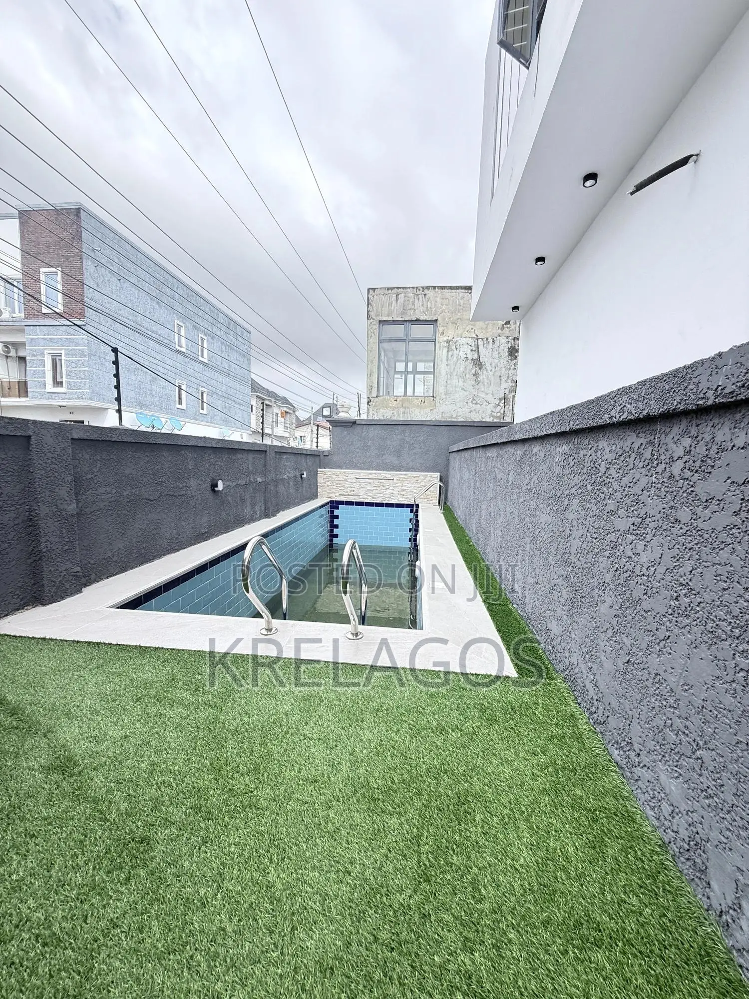 4bdrm Duplex in Osapa london for sale