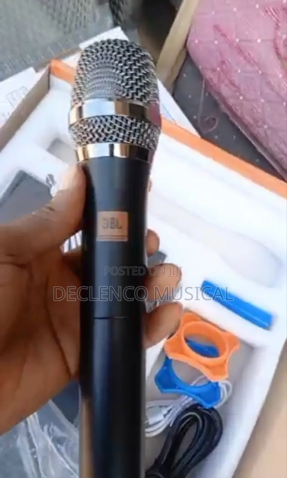 Jbl Vm150 Rechargeable Professional Wireless Microphone