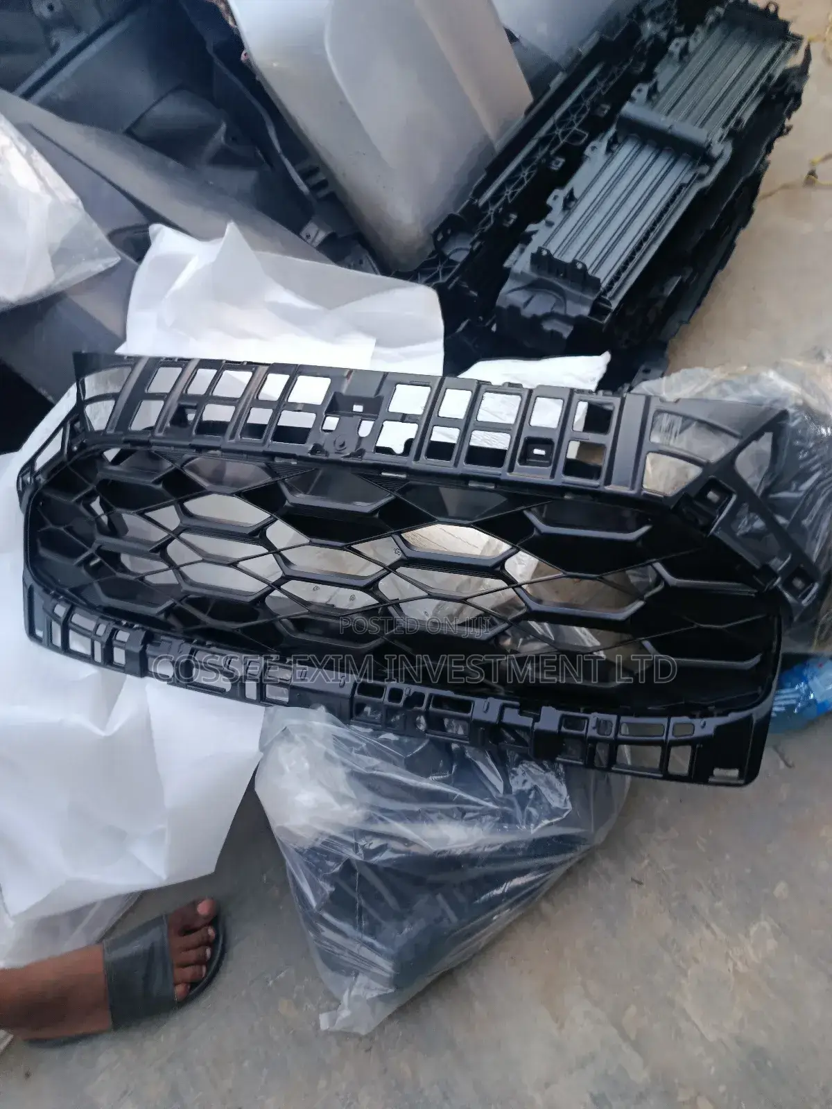 Front Grille Honda HRV 2024 America
