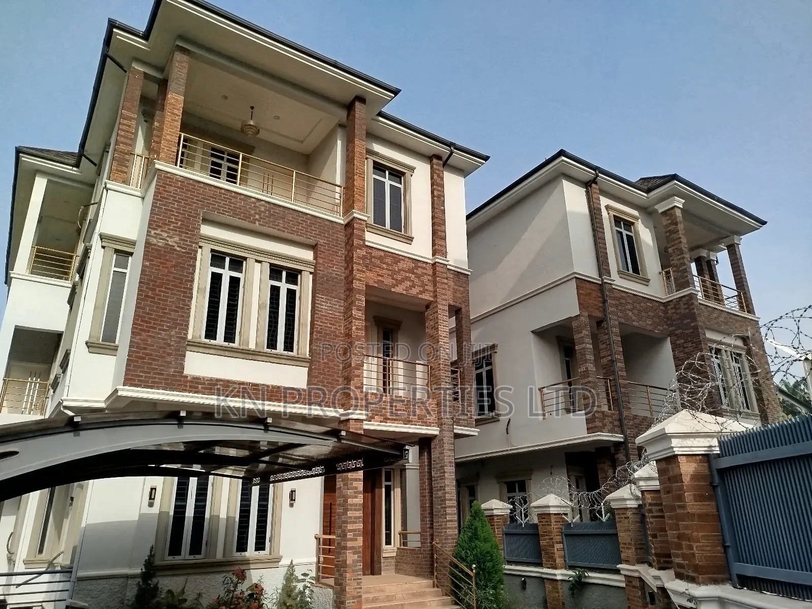 7bdrm Mansion in Asokoro for sale