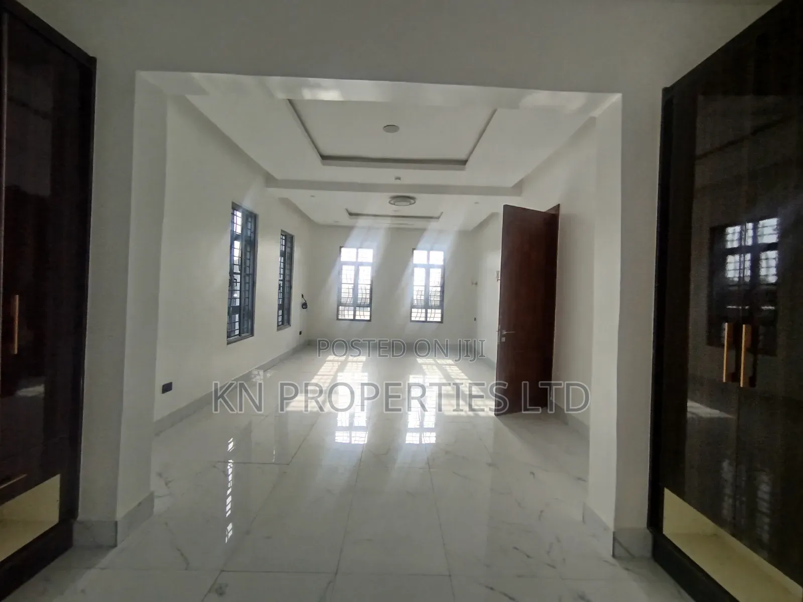 6bdrm Duplex in Asokoro for sale