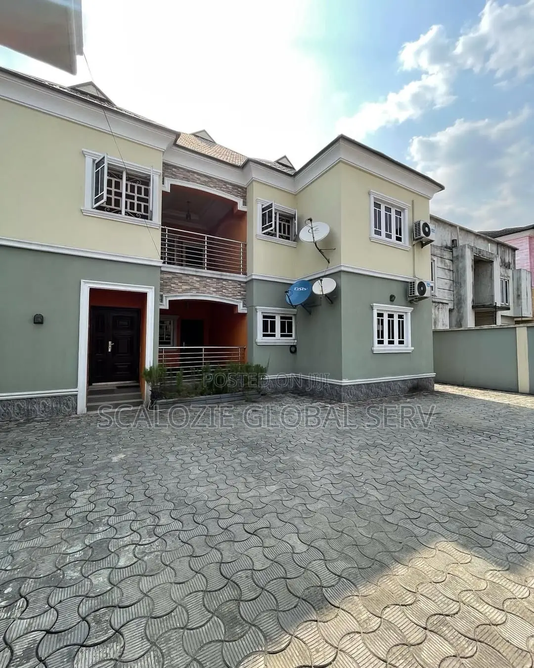 3bdrm Block of Flats in Eliozu Eneka Link for sale