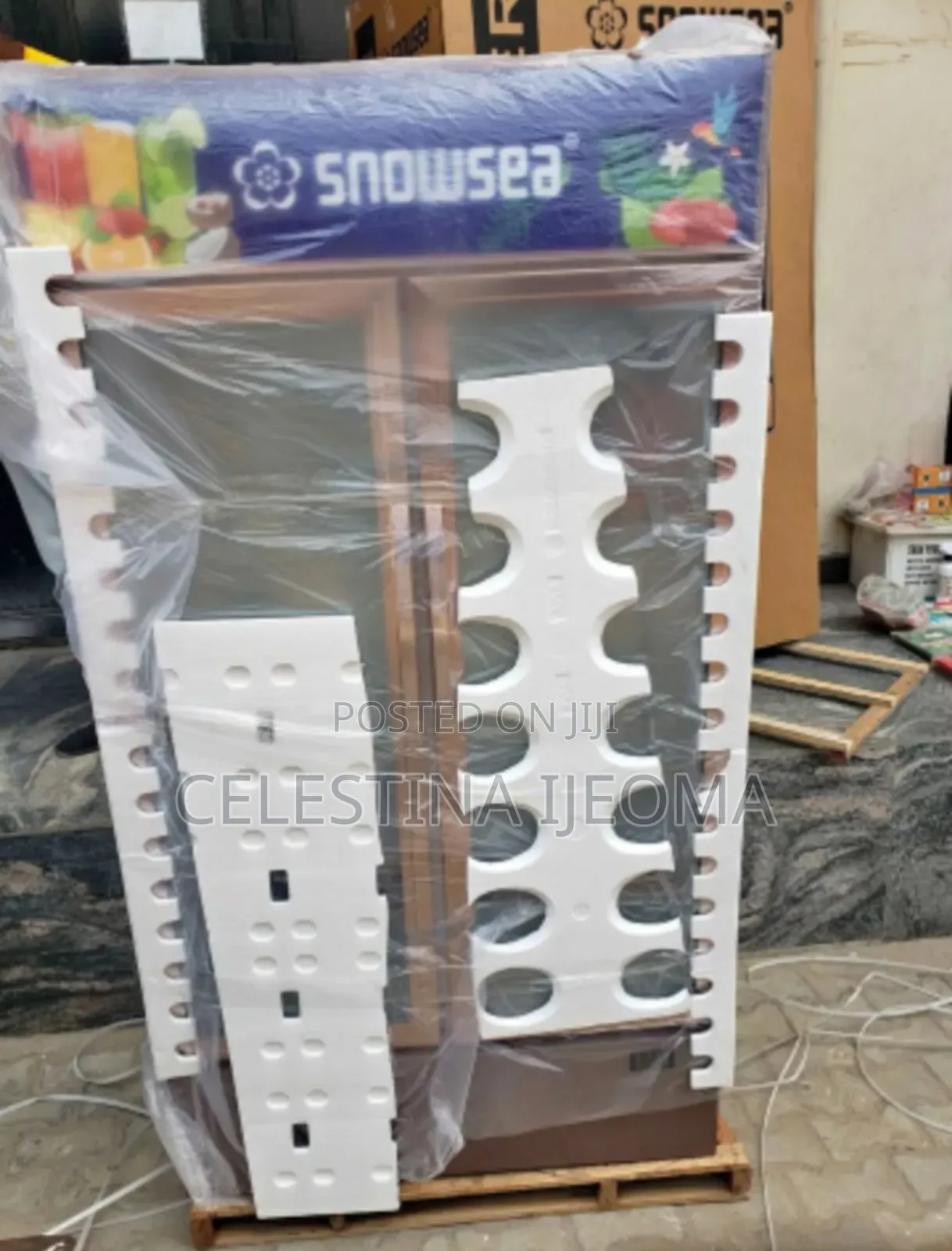Double Door Showcase Chiller
