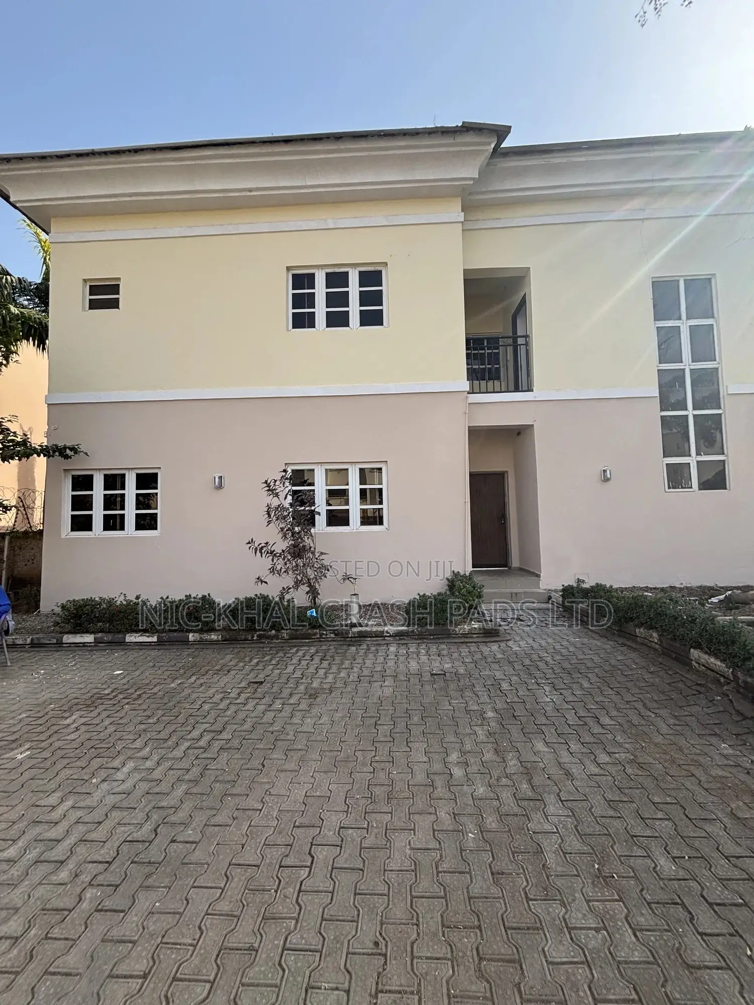 4bdrm Townhouse / Terrace in Jabi for rent