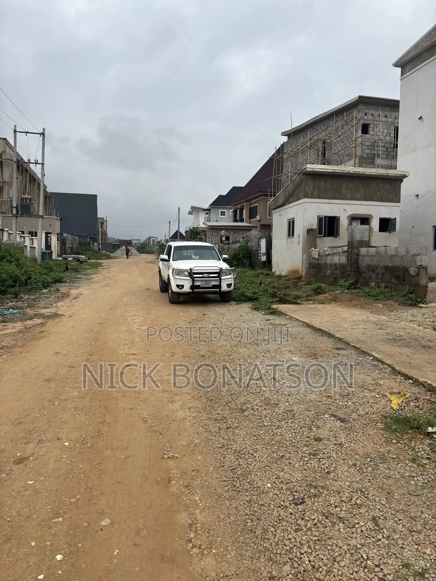 4bdrm Duplex in Dape for sale