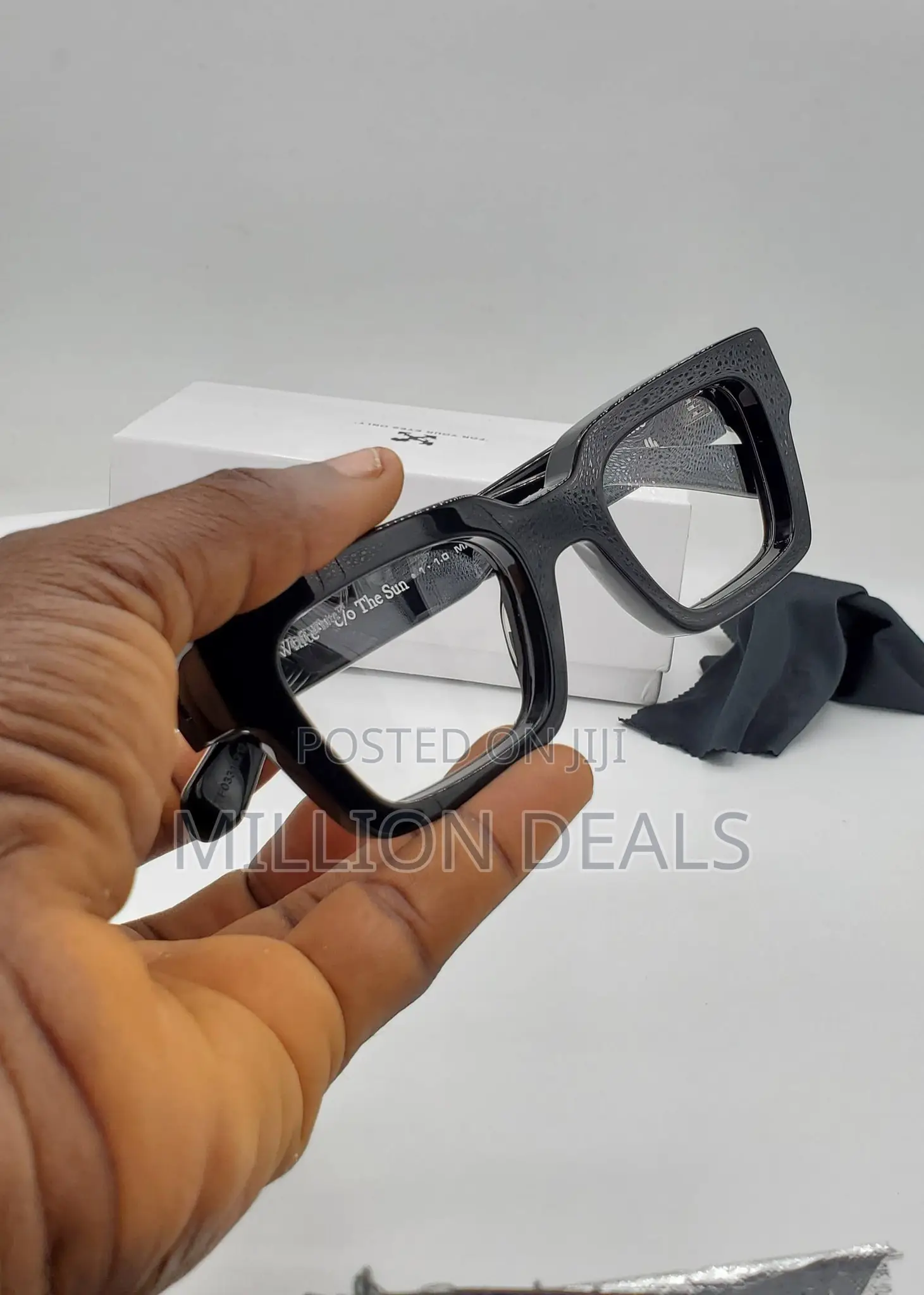 Frame Classic Square Men's Off-White Glasses