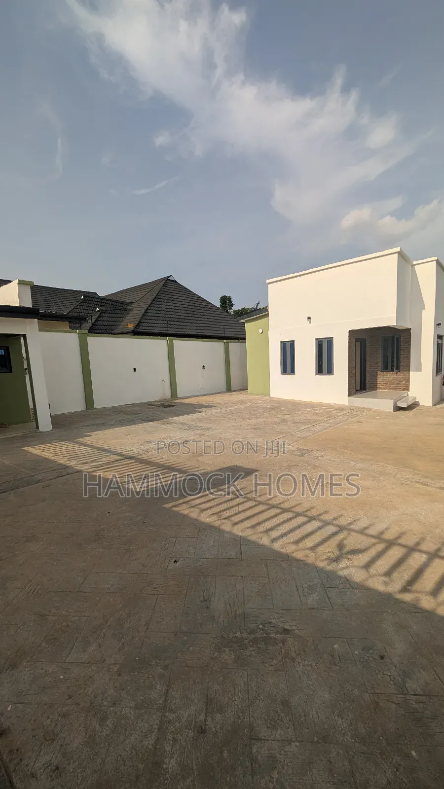 4bdrm Bungalow in Akala Estate, Akobo for sale