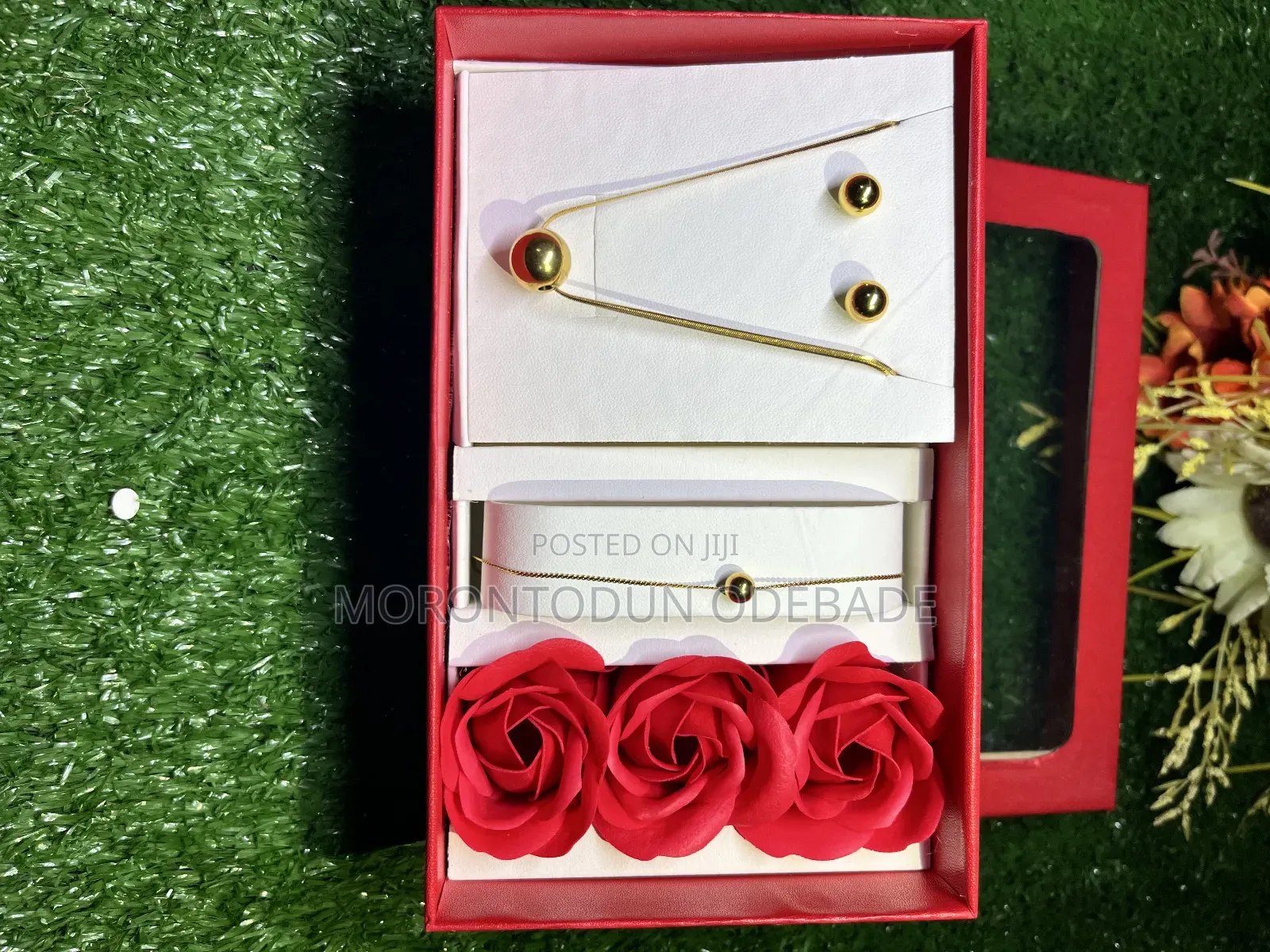 Jewelry Set Simple