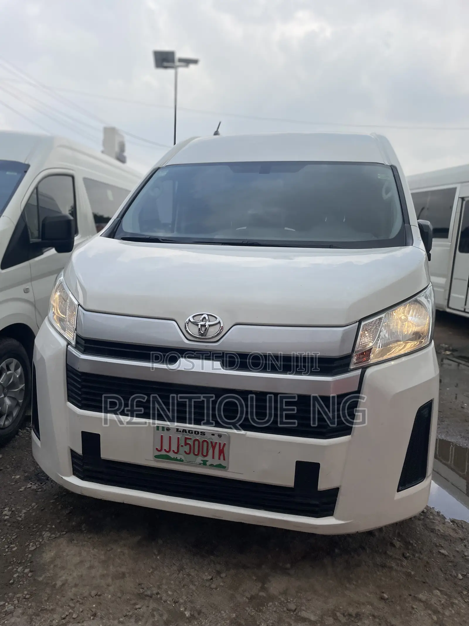 Toyota Hiace Bus 2024 Available for Rent