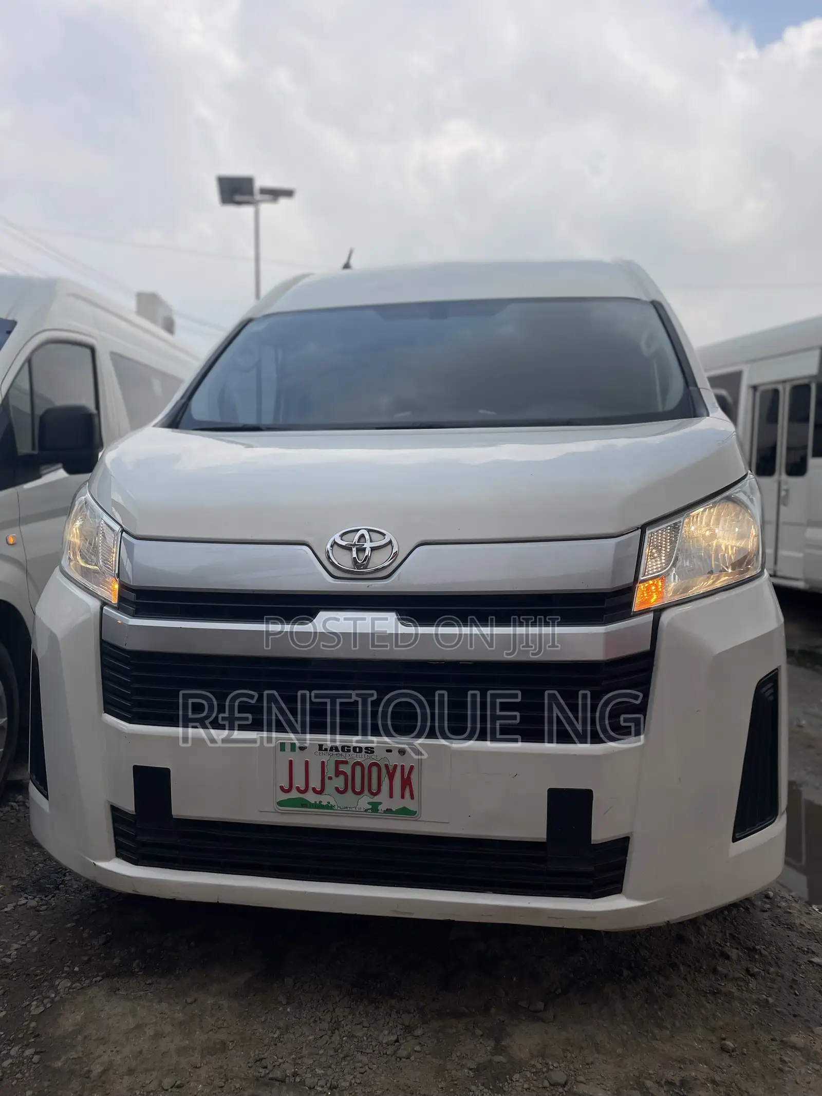 Toyota Hiace Bus 2024 Available for Rent