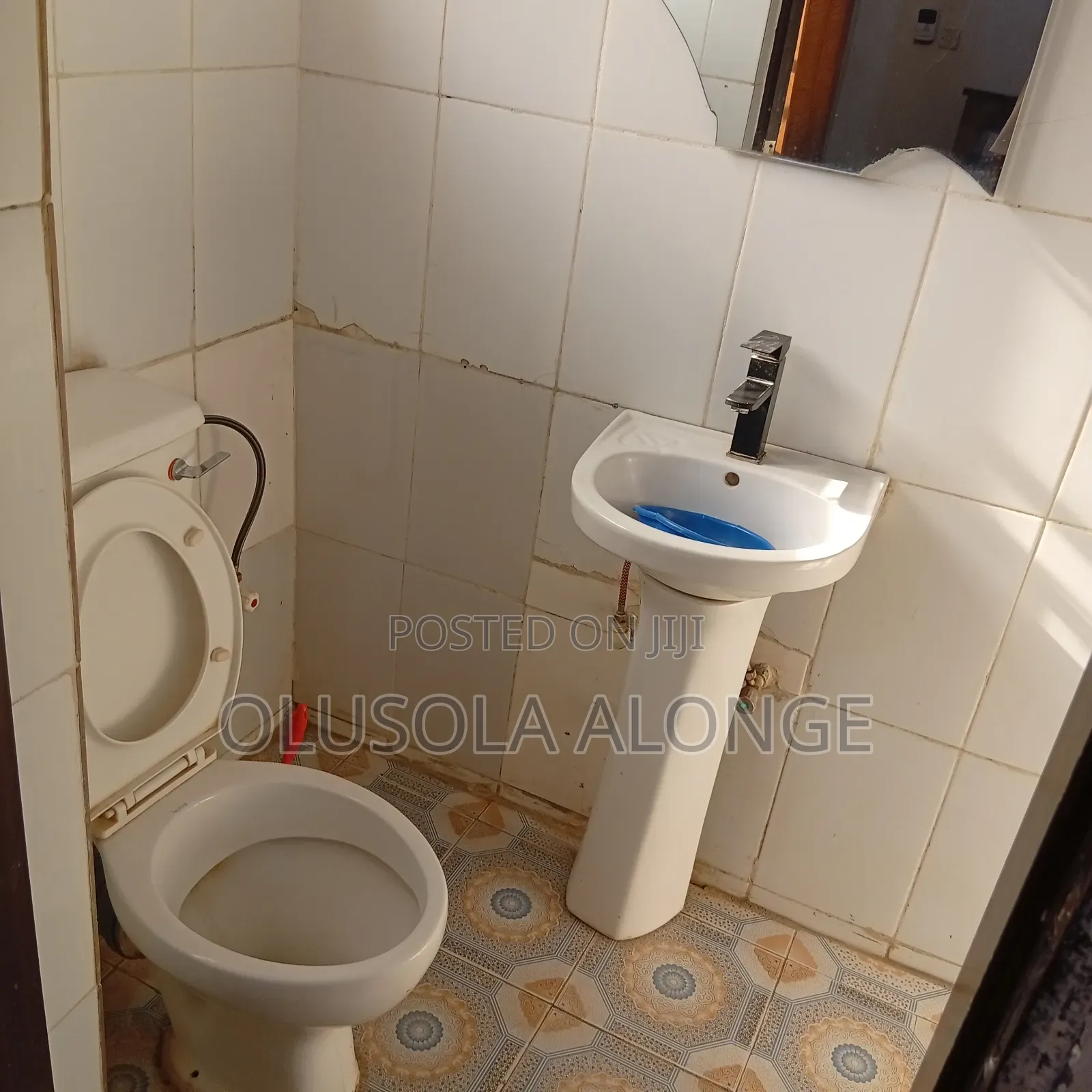 Neatly Well-Furnished Private Room